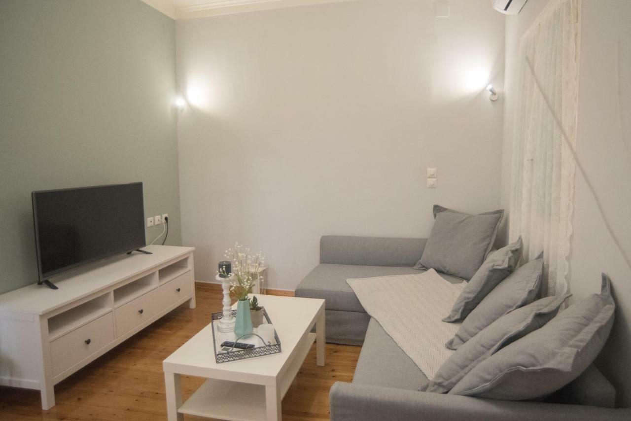 La Casa Rosa Apartment Lefkada City ภายนอก รูปภาพ